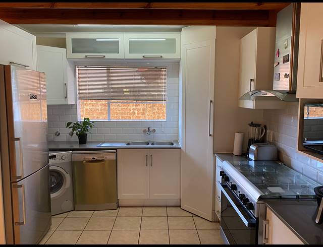 4 BEDROOM FREEHOLD FOR SALE IN RAVENSWOOD
